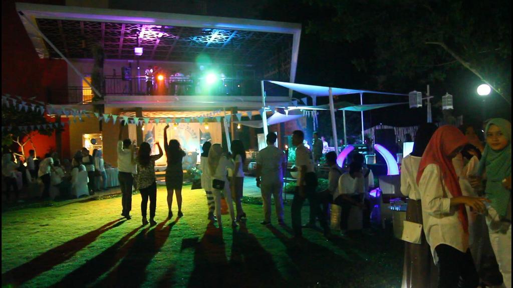โรงแรมแอดฮอมตัมบุน เบกาซิ ภายนอก รูปภาพ